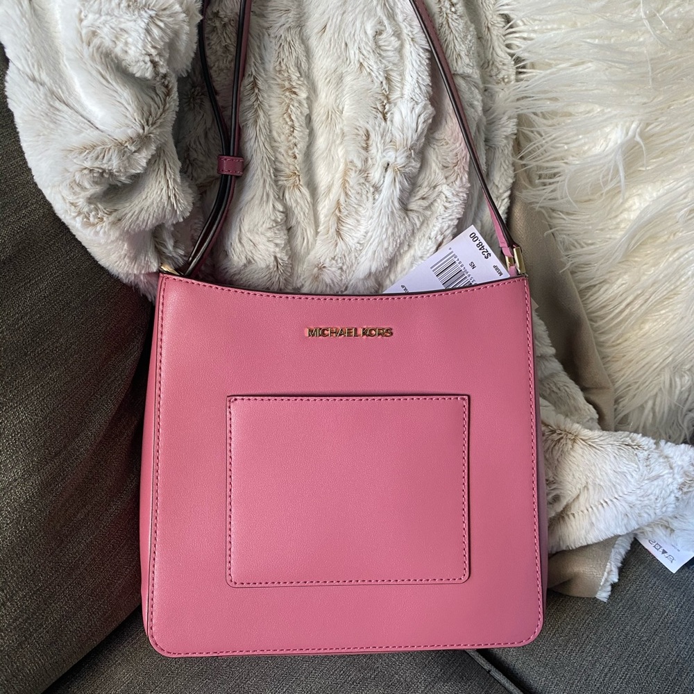 NWT Michael Kors Gloria Pocket Swing Leather Bag